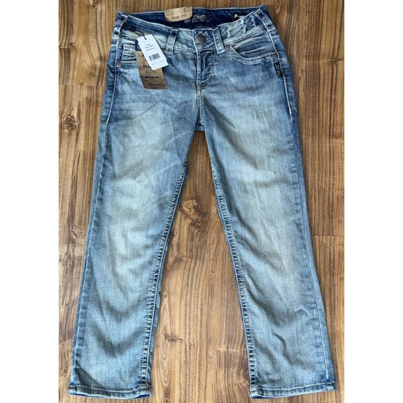 New Silver Jeans Suki Super Stretch Mid Rise‎ Capri Light Wash Women’s 26 NWT - Picture 1 of 10